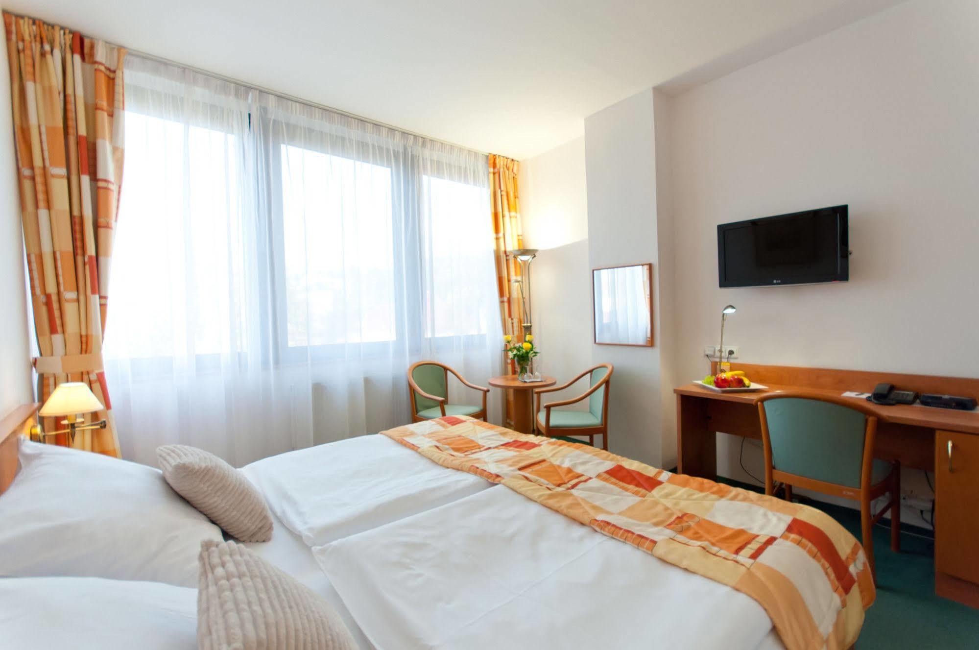 Hotel Vladimir Usti nad Labem Exterior photo